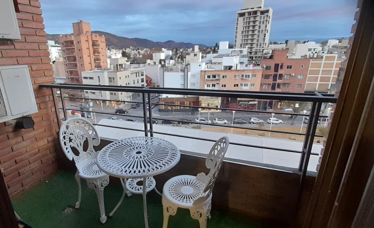 Espacio exterior de departamento por día en Carlos Paz